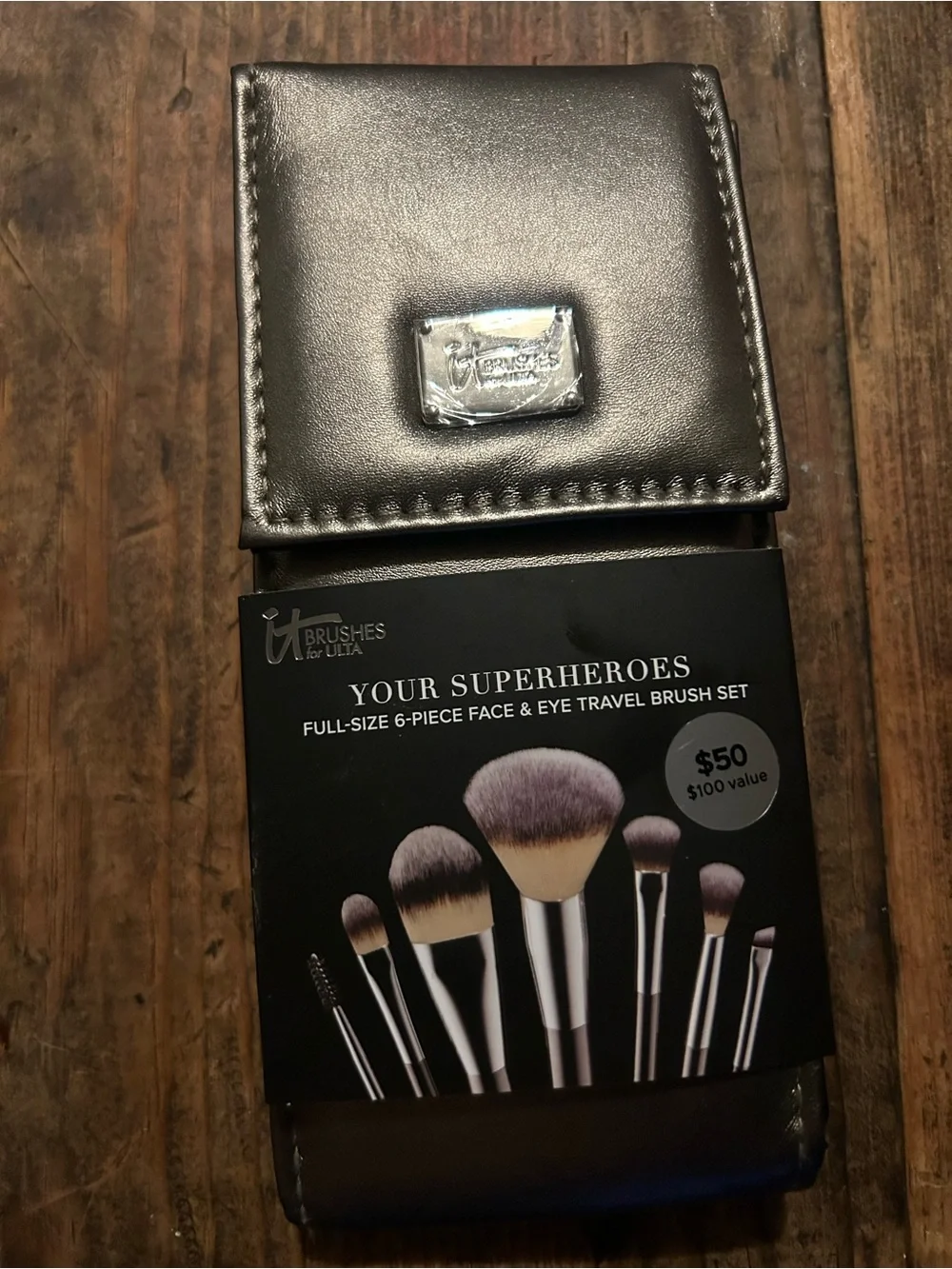 IT COSMETICS BRUSHES FOR ULTA YOUR SUPERHEROS FULLSIZE TRAVEL MAKEUP BRUSH SET!